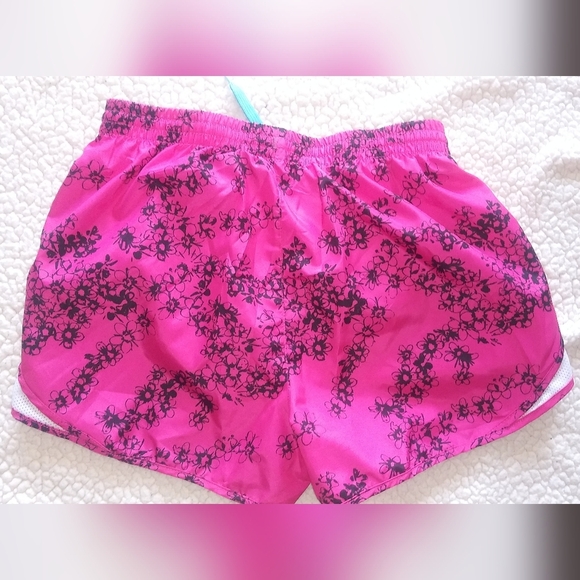 Puma Girl Athletic Short size US XL - Picture 4 of 6